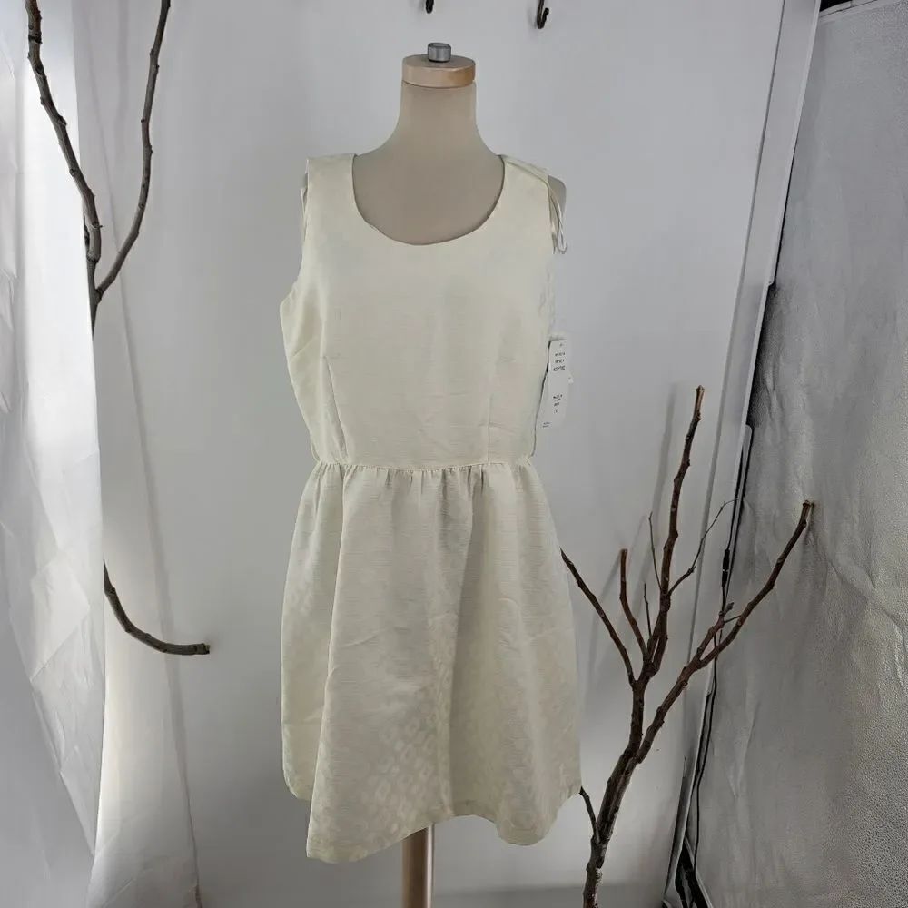 MSK cream fit and flare dress
